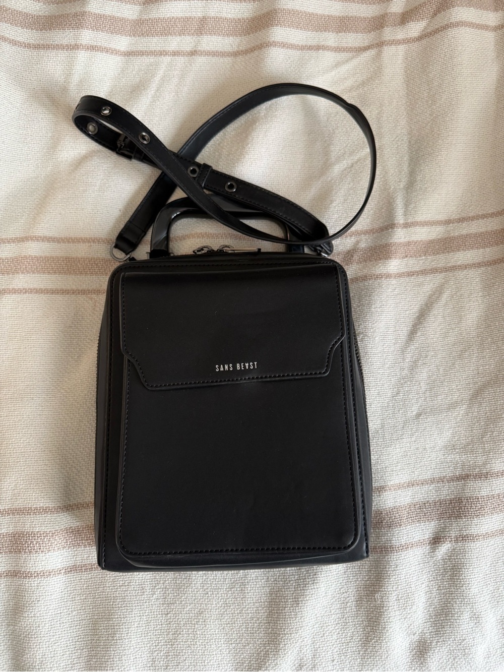 Sans Beast Black vegan Leather Crossbody Bag for unisex